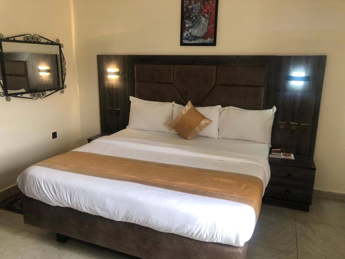Roban Hotels Limited إينوجو المظهر الخارجي الصورة