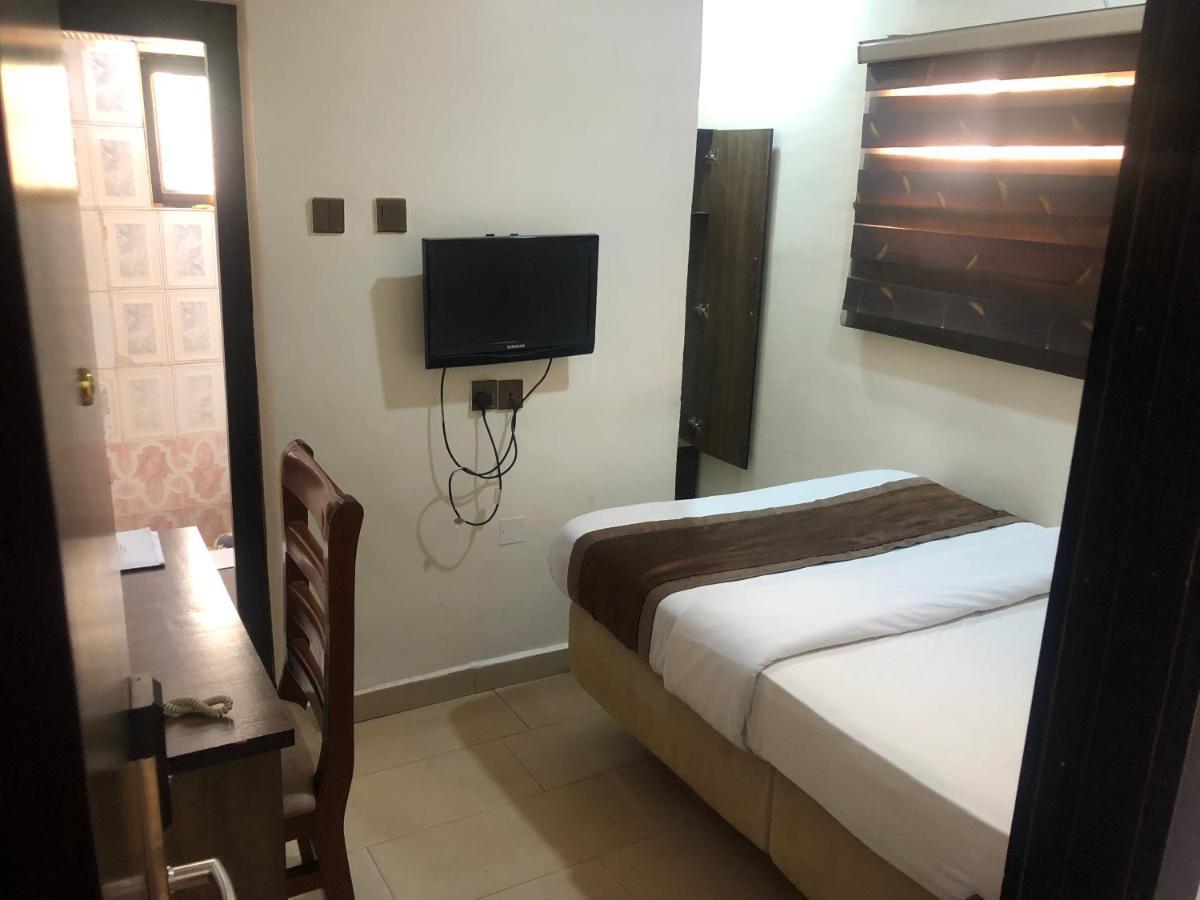 Roban Hotels Limited إينوجو المظهر الخارجي الصورة
