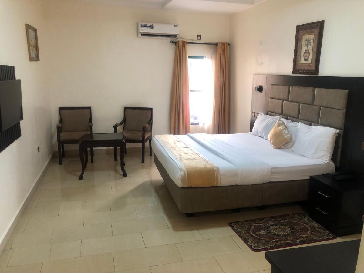 Roban Hotels Limited إينوجو المظهر الخارجي الصورة